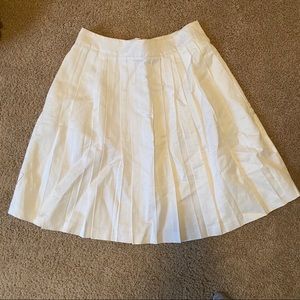 banana republic pleated skirt